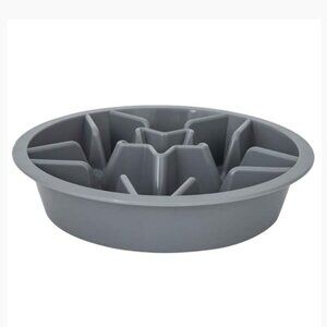 Leash Boss 2-cup slow feeder maze bowl for dogs